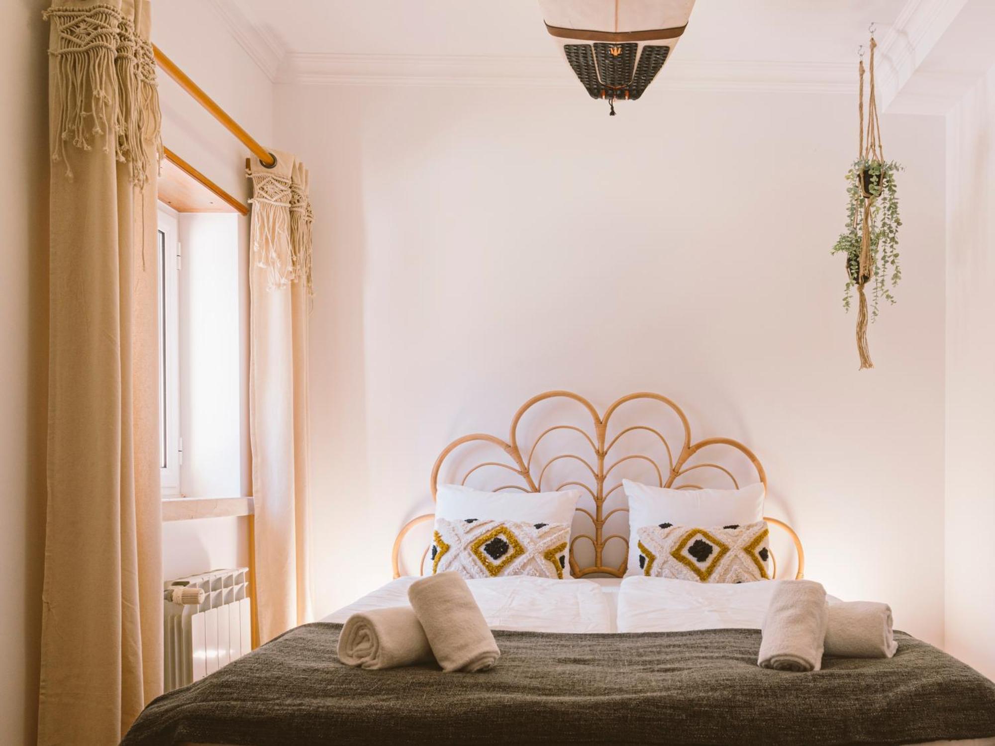Cliff Surf House Hostel A dos Cunhados Ngoại thất bức ảnh