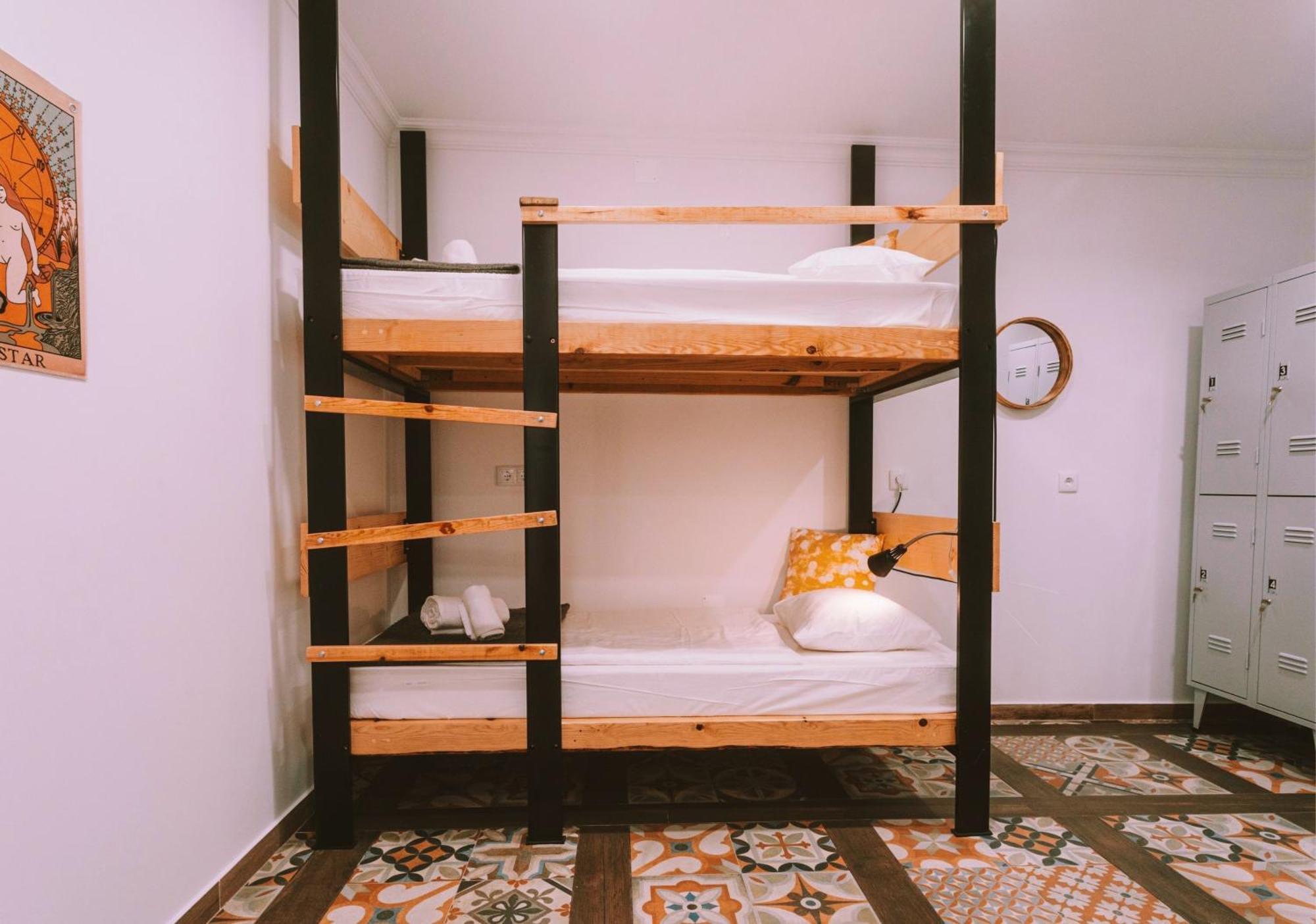 Cliff Surf House Hostel A dos Cunhados Ngoại thất bức ảnh