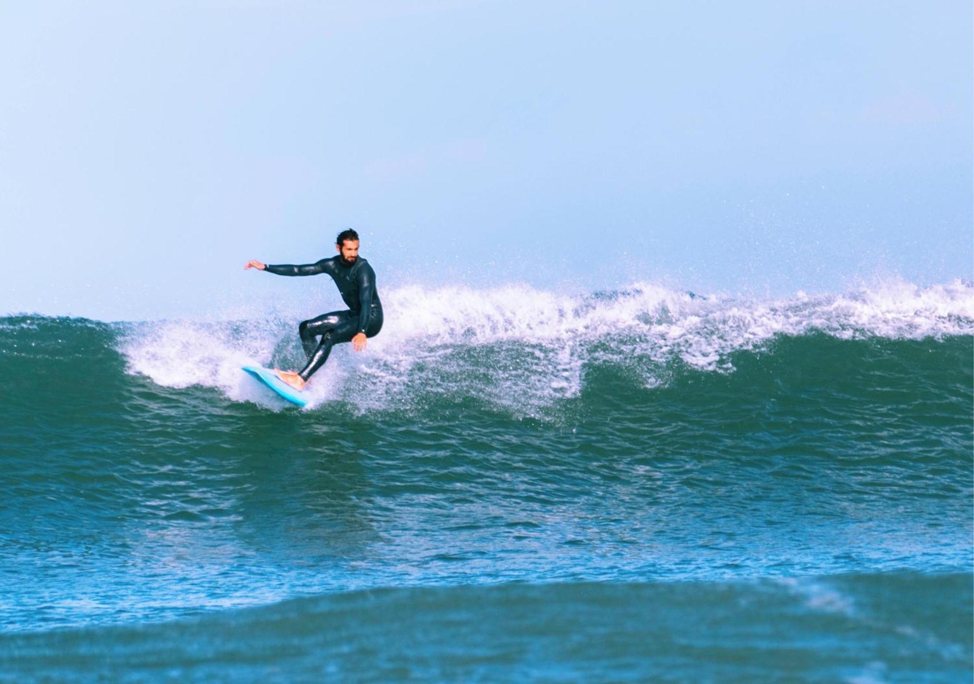 Cliff Surf House Hostel A dos Cunhados Ngoại thất bức ảnh