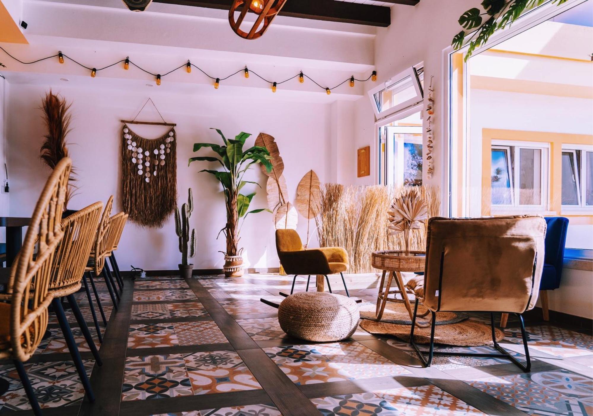 Cliff Surf House Hostel A dos Cunhados Ngoại thất bức ảnh