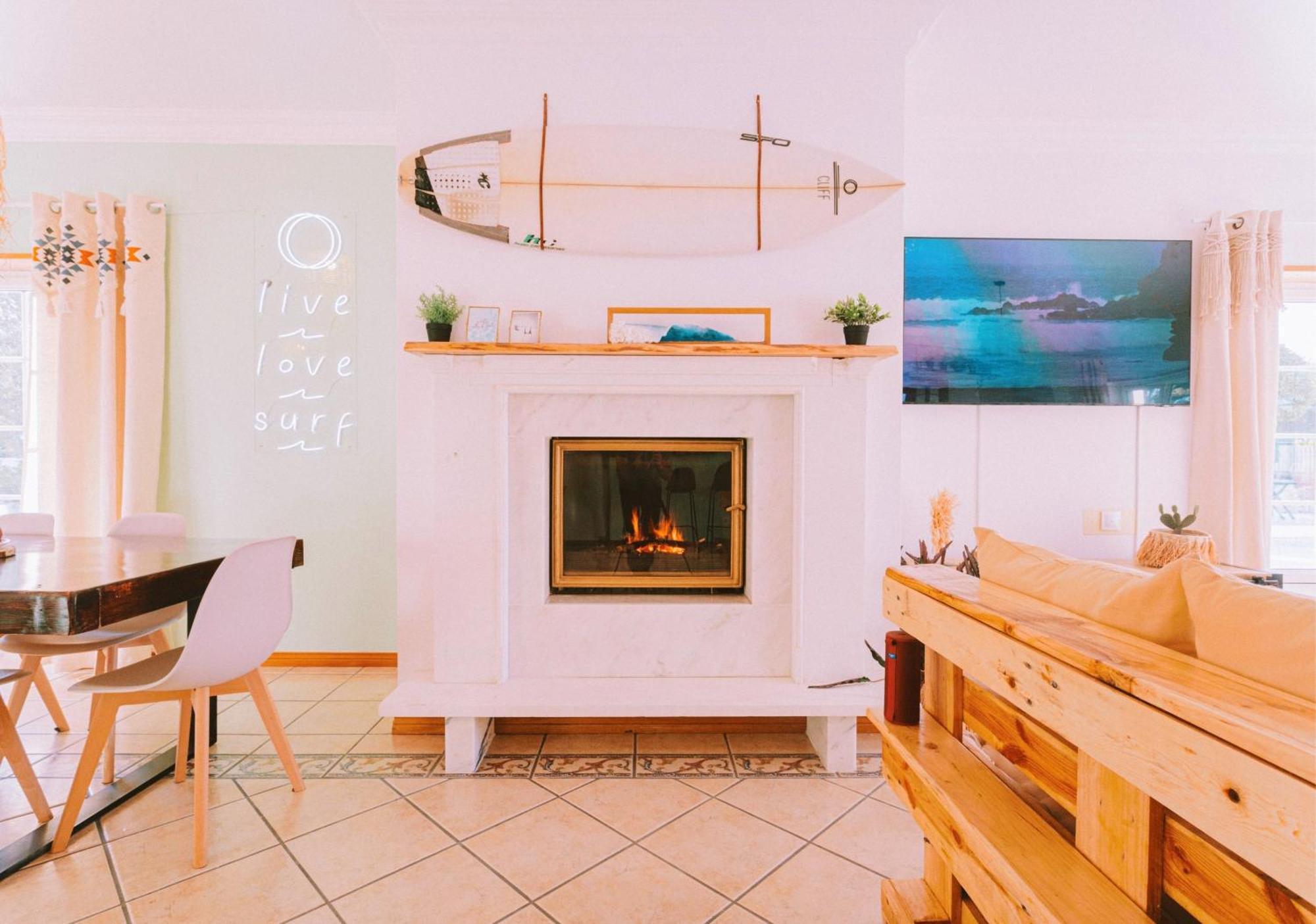 Cliff Surf House Hostel A dos Cunhados Ngoại thất bức ảnh